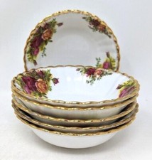 Royal Albert Old Country Roses 6 x 5.375 Inch Fruit Saucers Or Dessert Bowls.