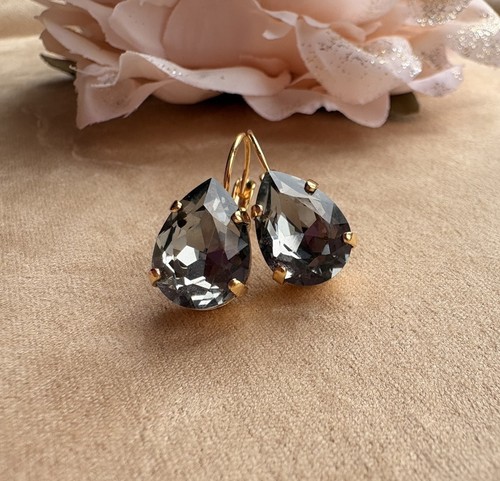Orecchini goccia con - a,