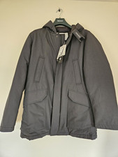Woolrich. Taglia media. Nuovo £660,00. Parka Daytona. Nero. Cappotto uomo