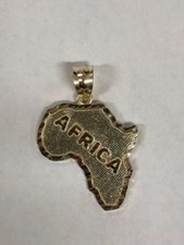 CIONDOLO IN ORO GIALLO