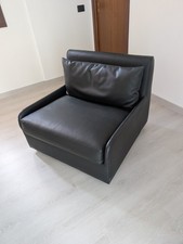 poltrona letto  singolo usata colore nero con rivestimento ecopelle colore nero