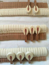 1 set attrezzi per pianoforte