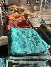 STOCK sciarpe con colori di