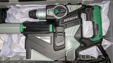 Hitachi DH28PD 1-1/8" SDS Plus Martello Rotante con Kit Raccolta Polveri Staccabile