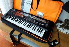 Roland SH 201. Synth Roland SH 201. Sintetizzatore Roland SH 201