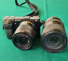 Sony nex-7. 24.3 mega pixels + 2 Obiettivi zoomSony  3.5-5.6/18-55Sony 3.5-6.3