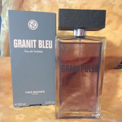 Yves rocher granit bleu - rocher, eau