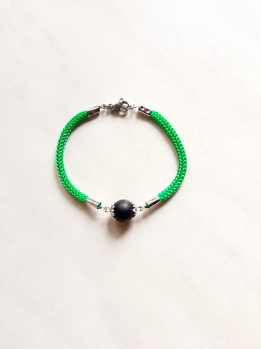 Braccialetto verde artigianale