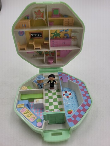 Polly pocket school - polly,