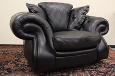 Bella Poltrona Chesterfield / Chester bergere / originale inglese / pelle nera