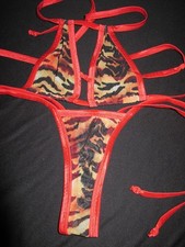 Bikini spogliarellista