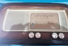 Radio d’epoca a valvole Phonola in legno vintage non funzionante Anni 1940/70.