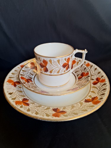 Piatto piattino tazza trio