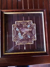 quadretti ricamo oro su seta -