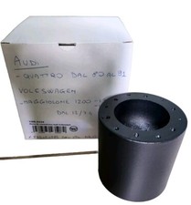 MOZZO PER   VOLANTE SPORTIVO  PER VOLKSWAGEN MAGGIOLONE 1200/1303/1600 DAL 74