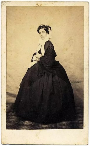 Cdv naples noblewoman - noblewoman, in