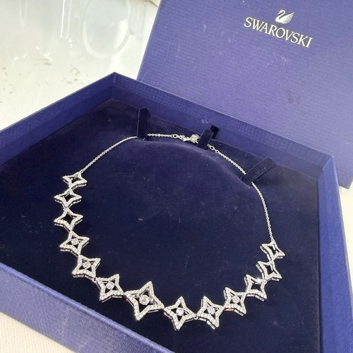 Collana stella danza