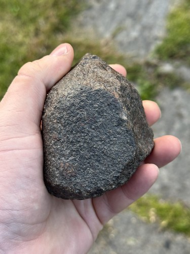 Meteorite fusion crust 835g - fusion,