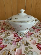 Zuppiera con decori floreali