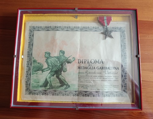 Diploma medaglia - di,