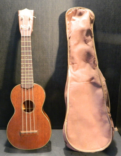 Antico ukulele soprano stile
