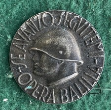 distintivo pin Spilla