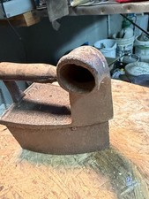 FERRO DA STIRO ANTICO