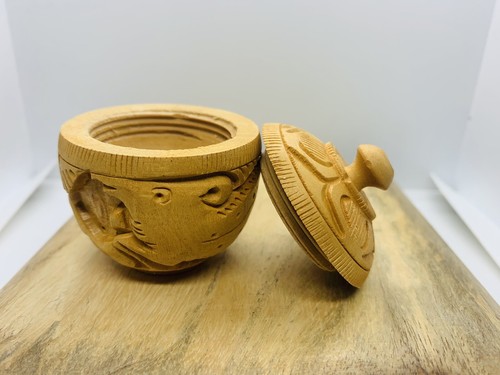 Legno intagliato mano - legno,