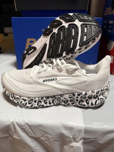 Brooks revel sneaker - revel, 9