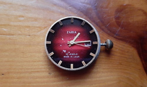Vecchio meccanismo orologio - vecchio,