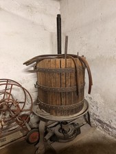 Antico Torchio Per Uva