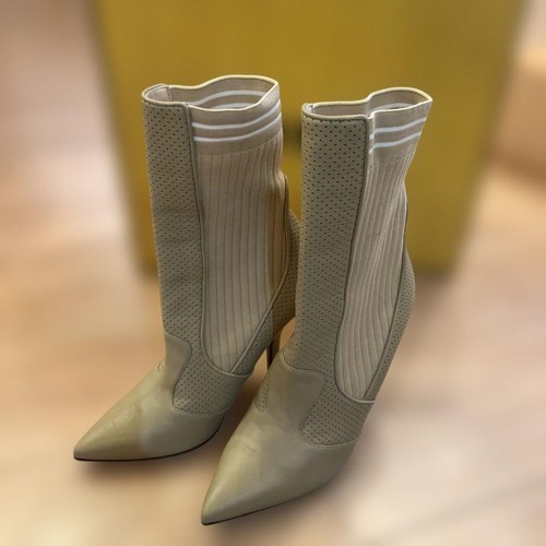 Fendi stivali corti scarpe - stivali,