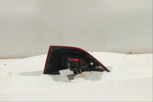 992 479 piloto trasero - 63,