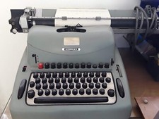 olivetti macchina da scrivere