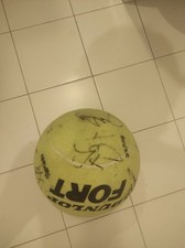 Palla Da Tennis Autografata Da Roger Federer + Rafael Nadal e Altri Tennisti