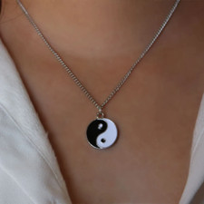 Collana Yin e Yang Argento