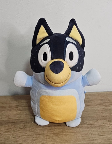 Hug mees squishmallow bluey - mees,
