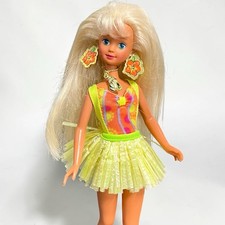 Barbie Hawaiian Fun Skipper
