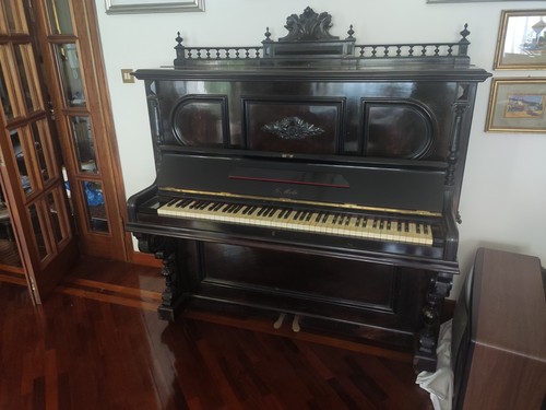 Pianoforte verticale mola - pianoforte,