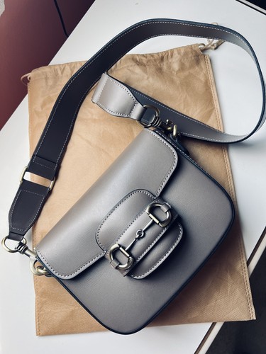 Nuovo borsa a - nuovo, v.l.d.a.