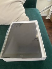 Apple iPad Air  A1566 Silver