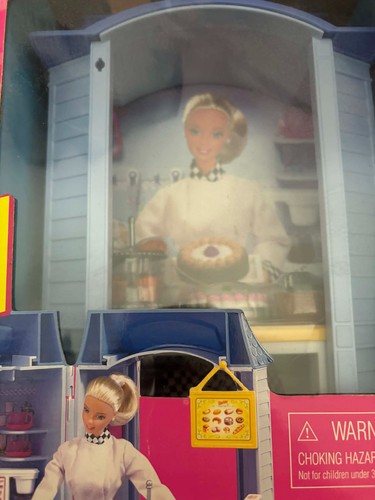 Barbie bake shop - barbie, café