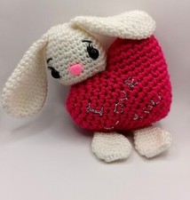 AMIGRUMI - CONIGLIO CON  CUORE