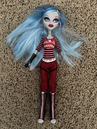 Monster high doll ghoulia - monster,