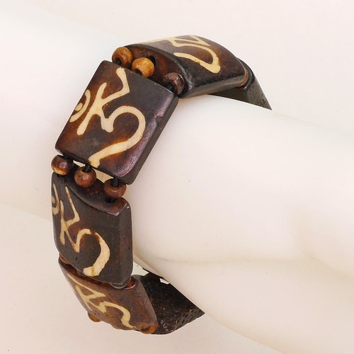 Bracciale simbolo buddha - om,