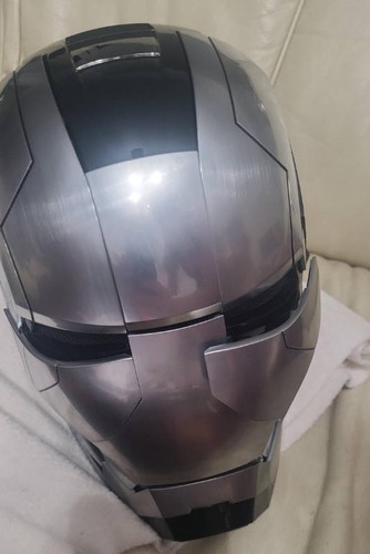 Pre owned iron man - iron, helmet