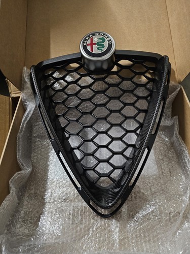 Scudo alfa romeo - alfa, stelvio