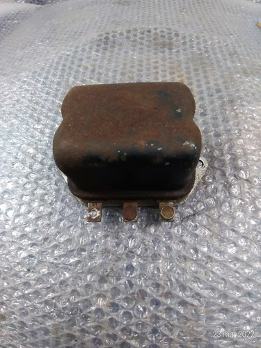 Regolatore tensione efel - regolatore, di