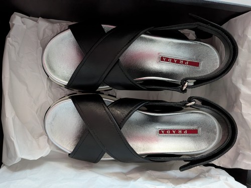 890 autentici sandali prada - $890,