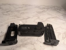 Nikon Multi Power Battery Pack MB-D11 - per Nikon D7000